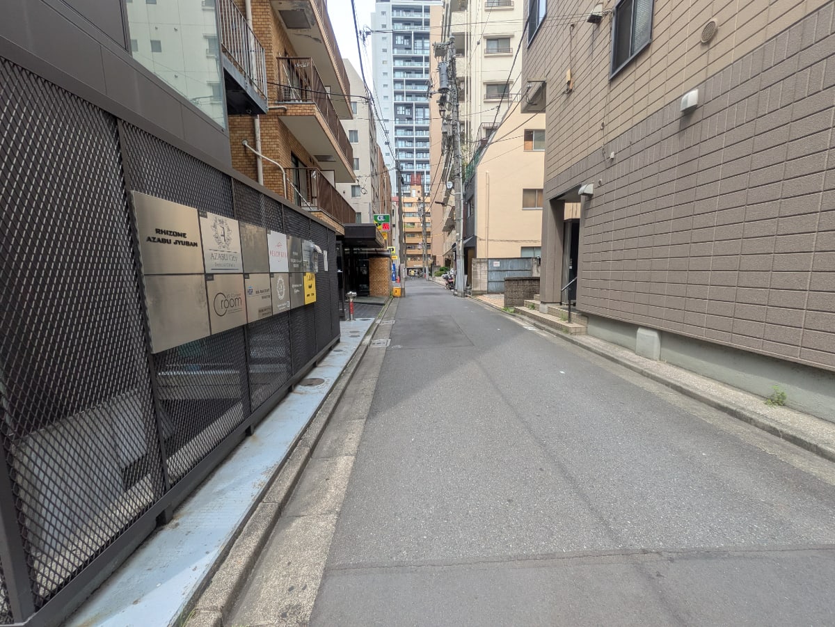 v20250914150604/fresh/building/J00100357202_11