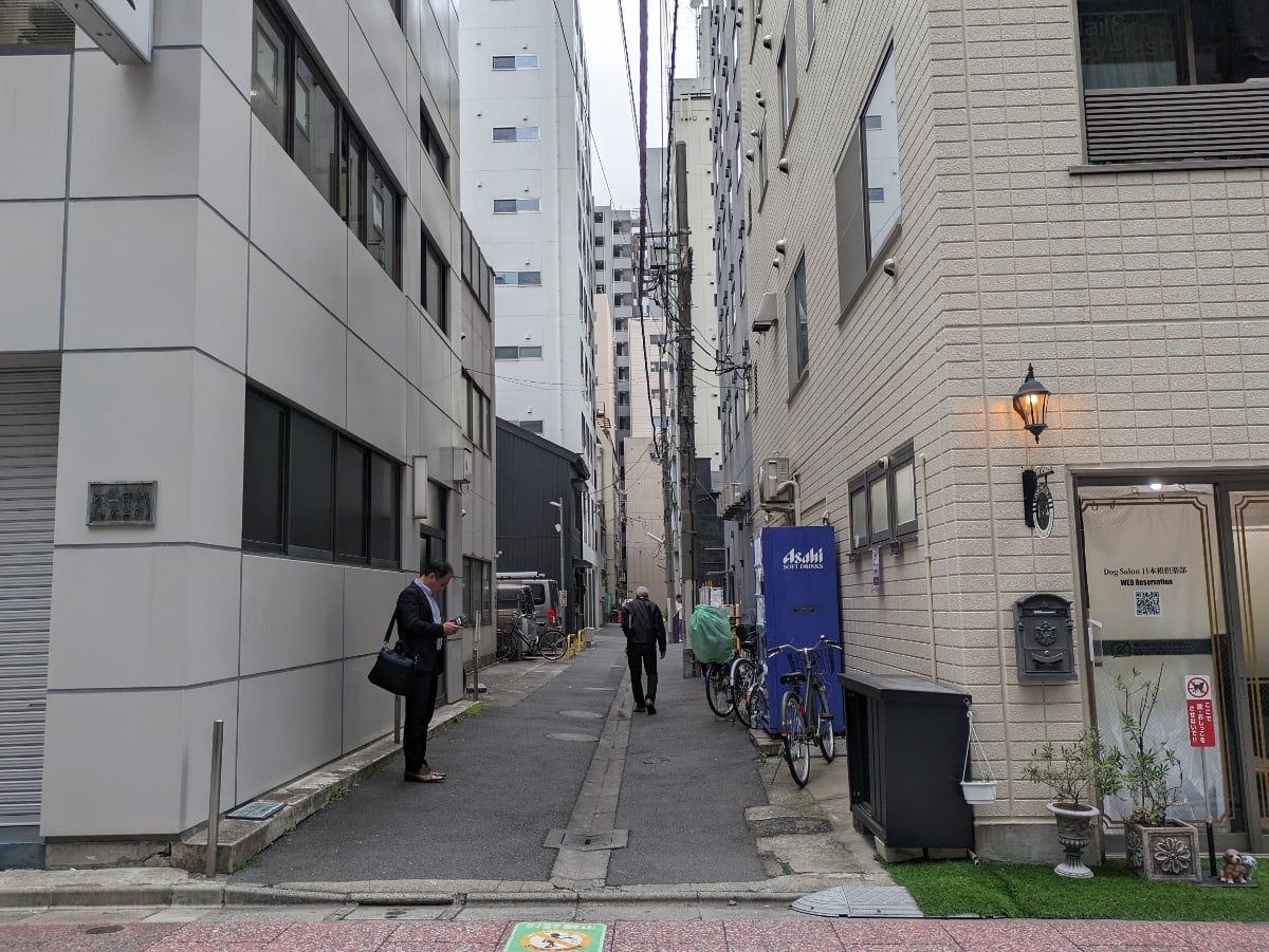 v20250914150604/fresh/building/J00100358802_12