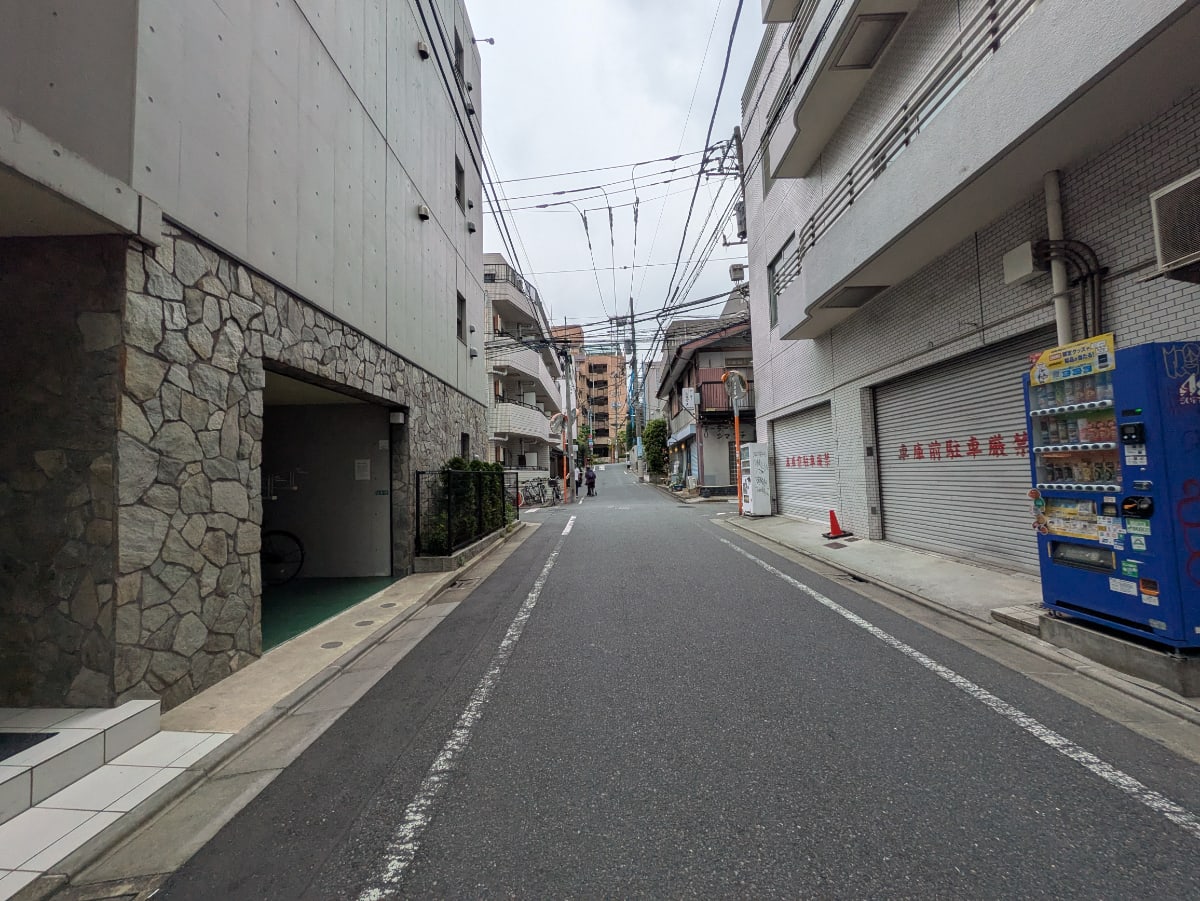 v20250914150604/fresh/building/J00100363105_10