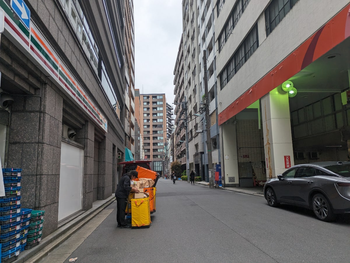 v20250914150604/fresh/building/J00100374233_14