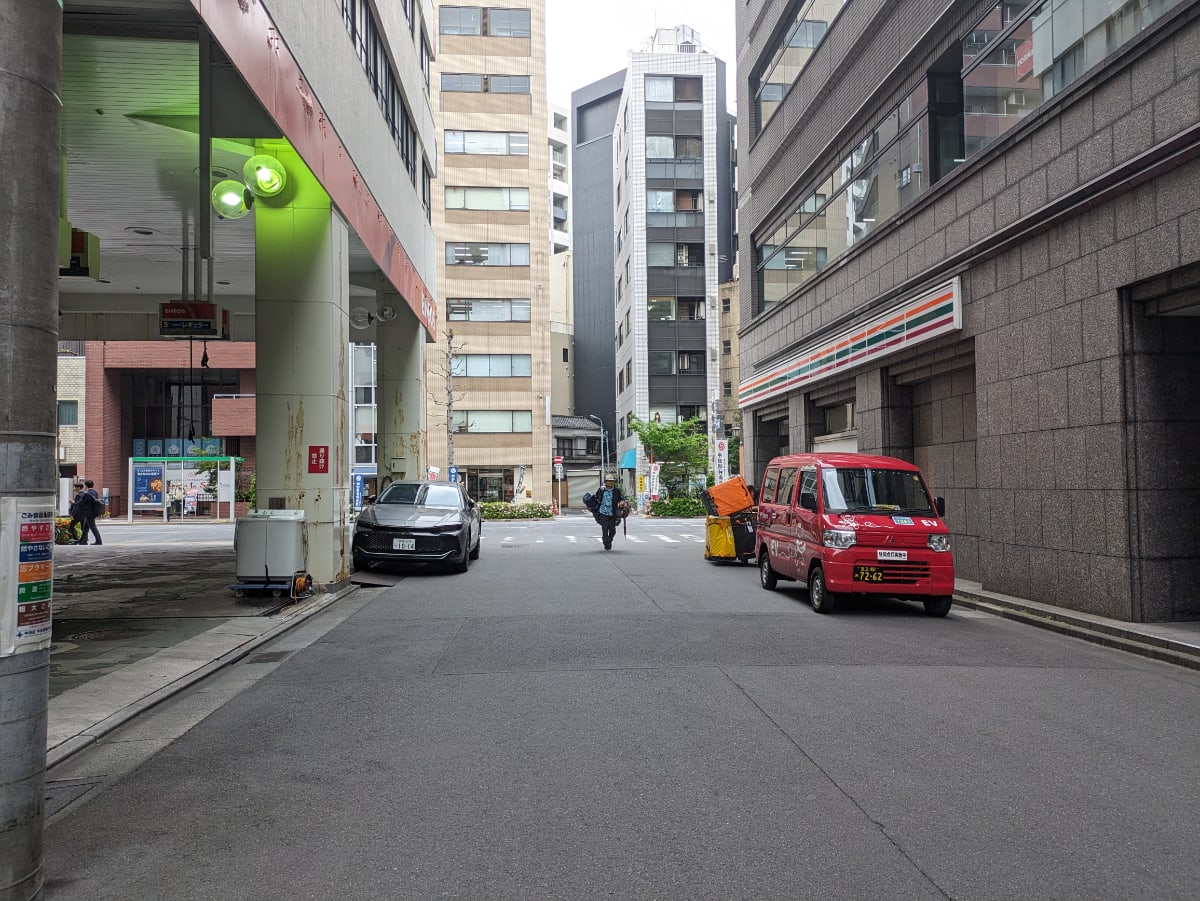 v20250914150604/fresh/building/J00100374233_15