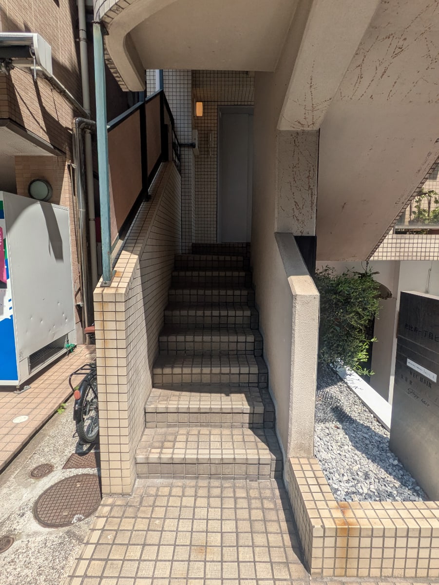v20250914150604/fresh/building/J00100376322_19
