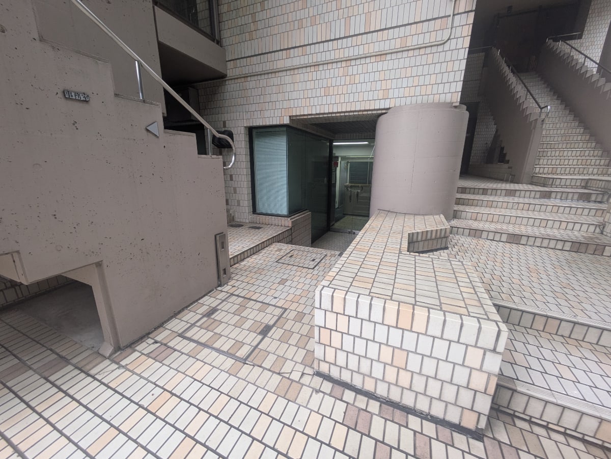 v20250914150604/fresh/building/J00100383760_3