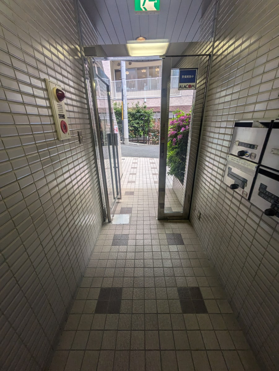 v20250914150604/fresh/building/J00100383762_8