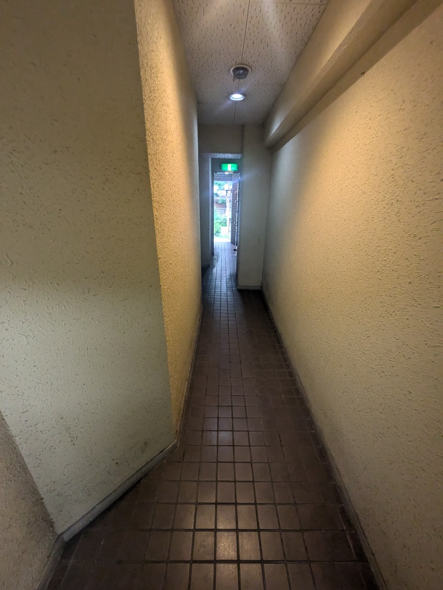 v20250914150604/fresh/building/J00100393056_12