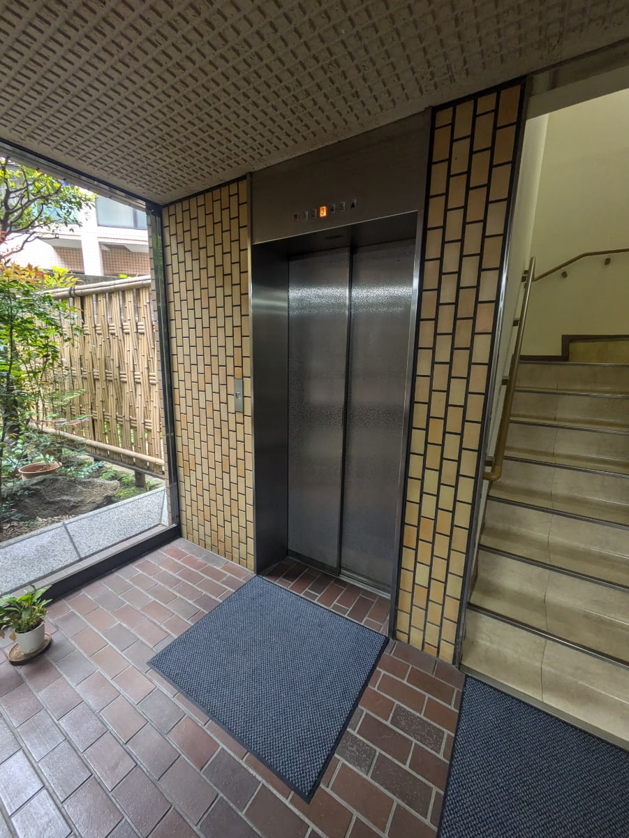v20250914150604/fresh/building/J00100394848_4