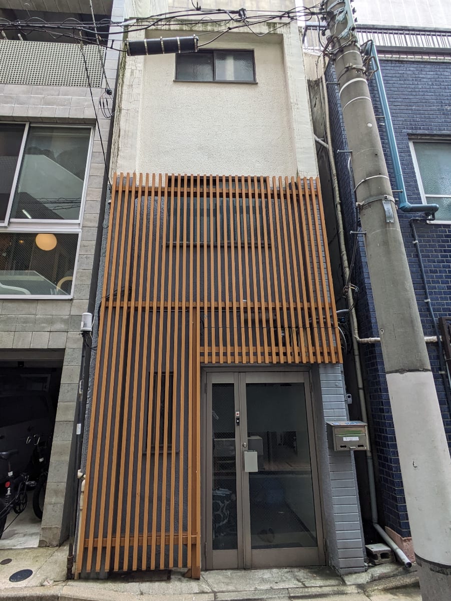 v20250914150604/fresh/building/J00100402647_1