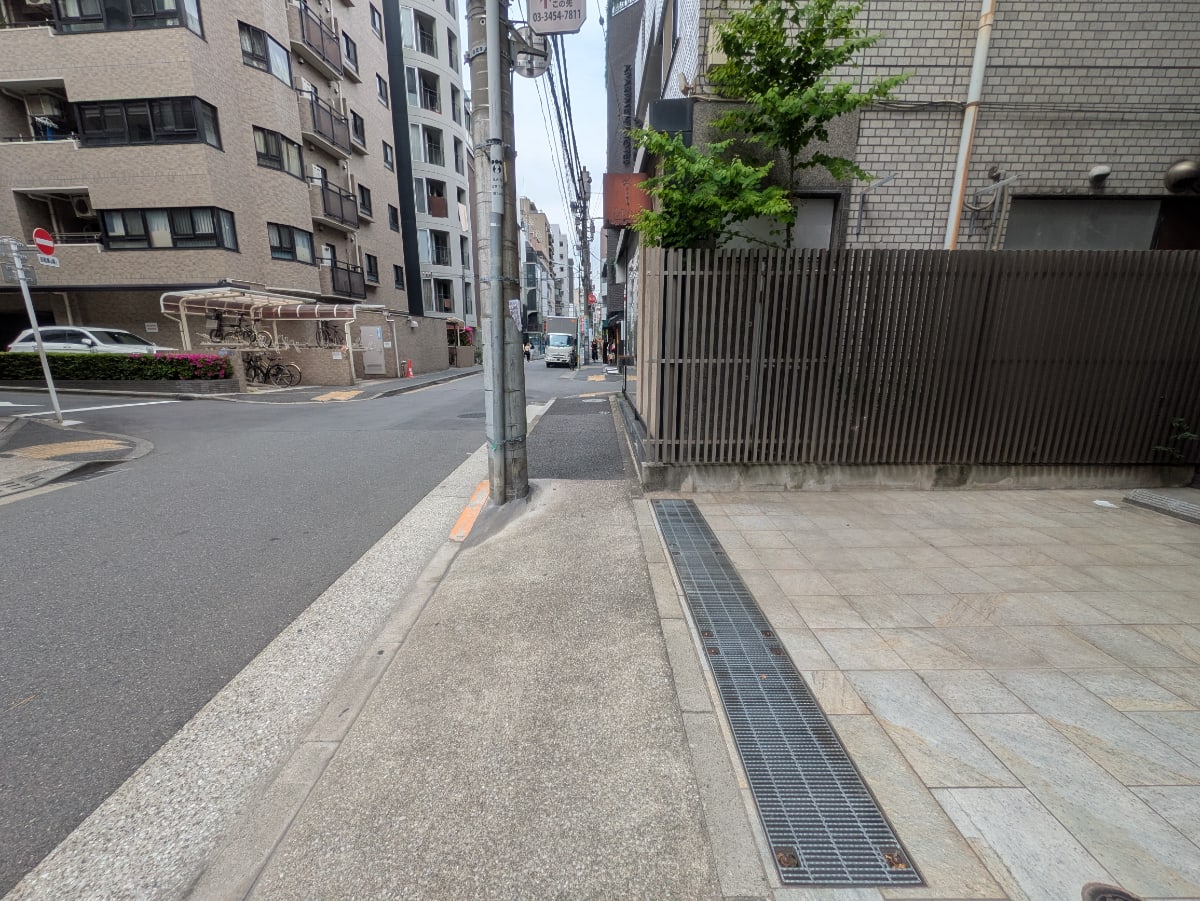 v20250914150604/fresh/building/J00100608452_13