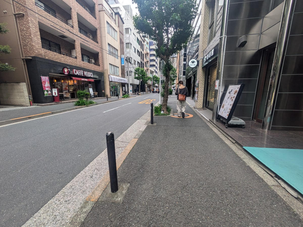 v20250916150803/fresh/building/J00100390221_9