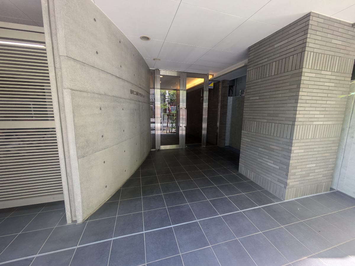 v20250916150804/fresh/building/J00100415205_3