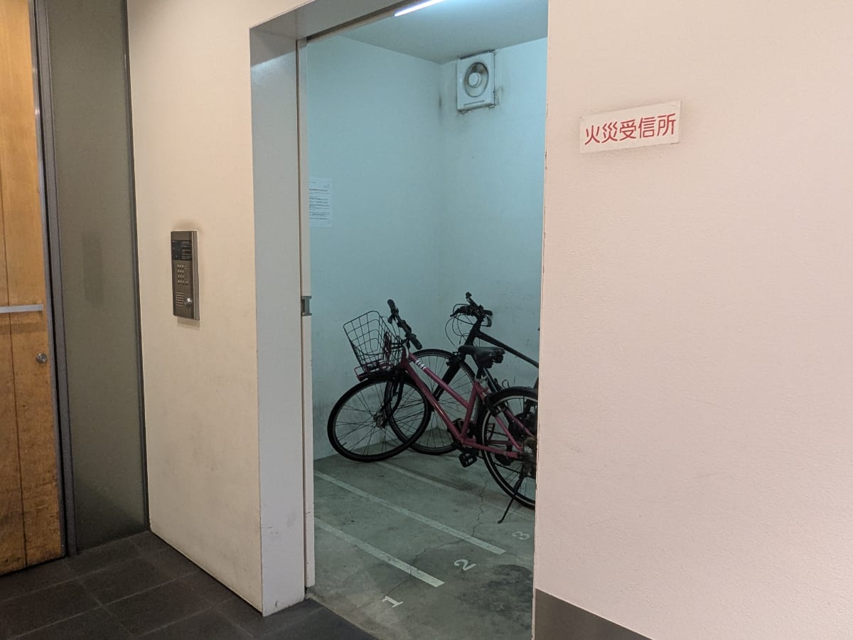 v20250916150804/fresh/building/J00100446975_9