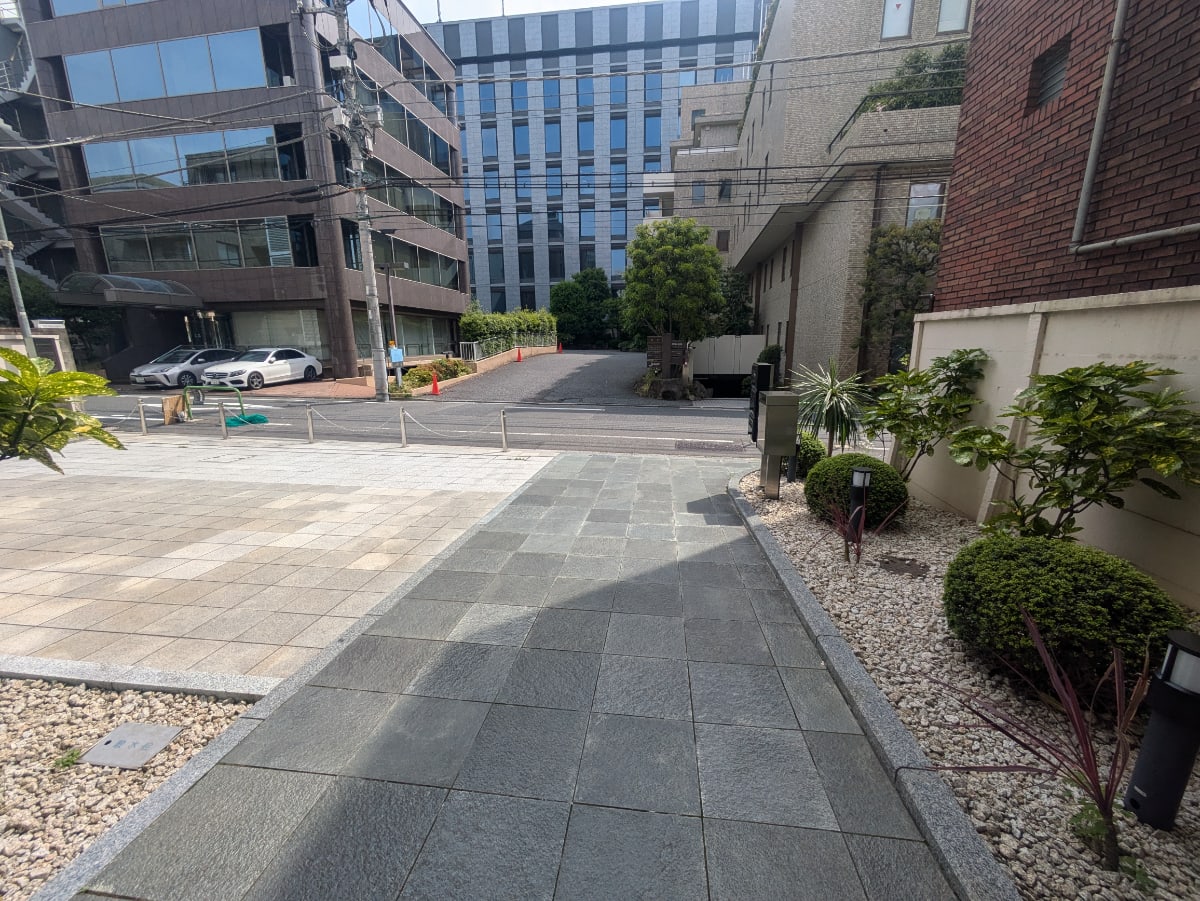 v20250917150804/fresh/building/J00100368512_9