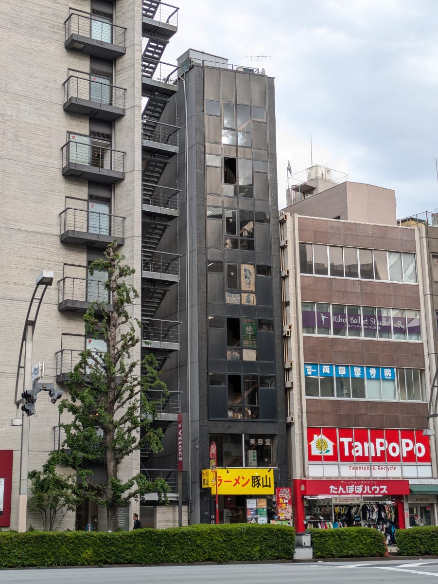 v20250917150804/fresh/building/J00100379363_5