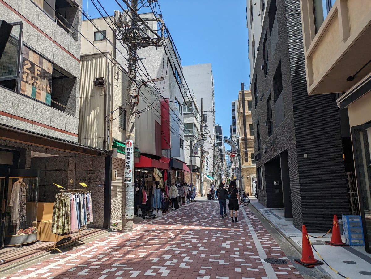 v20250917150804/fresh/building/J00100383456_2
