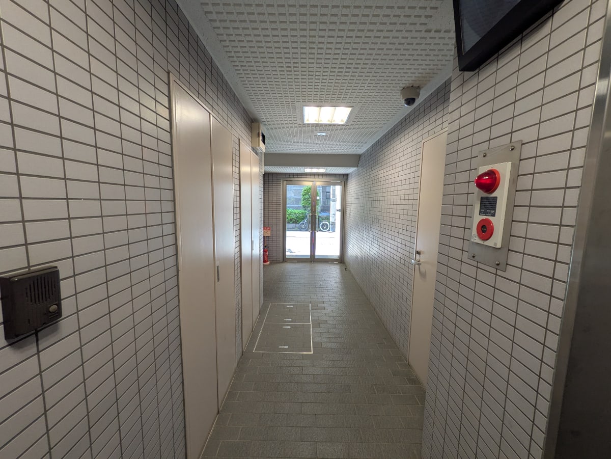 v20250918150711/fresh/building/J00100376240_12