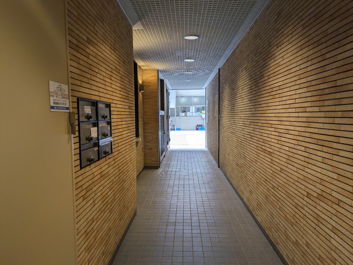 v20250918150711/fresh/building/J00100382513_9
