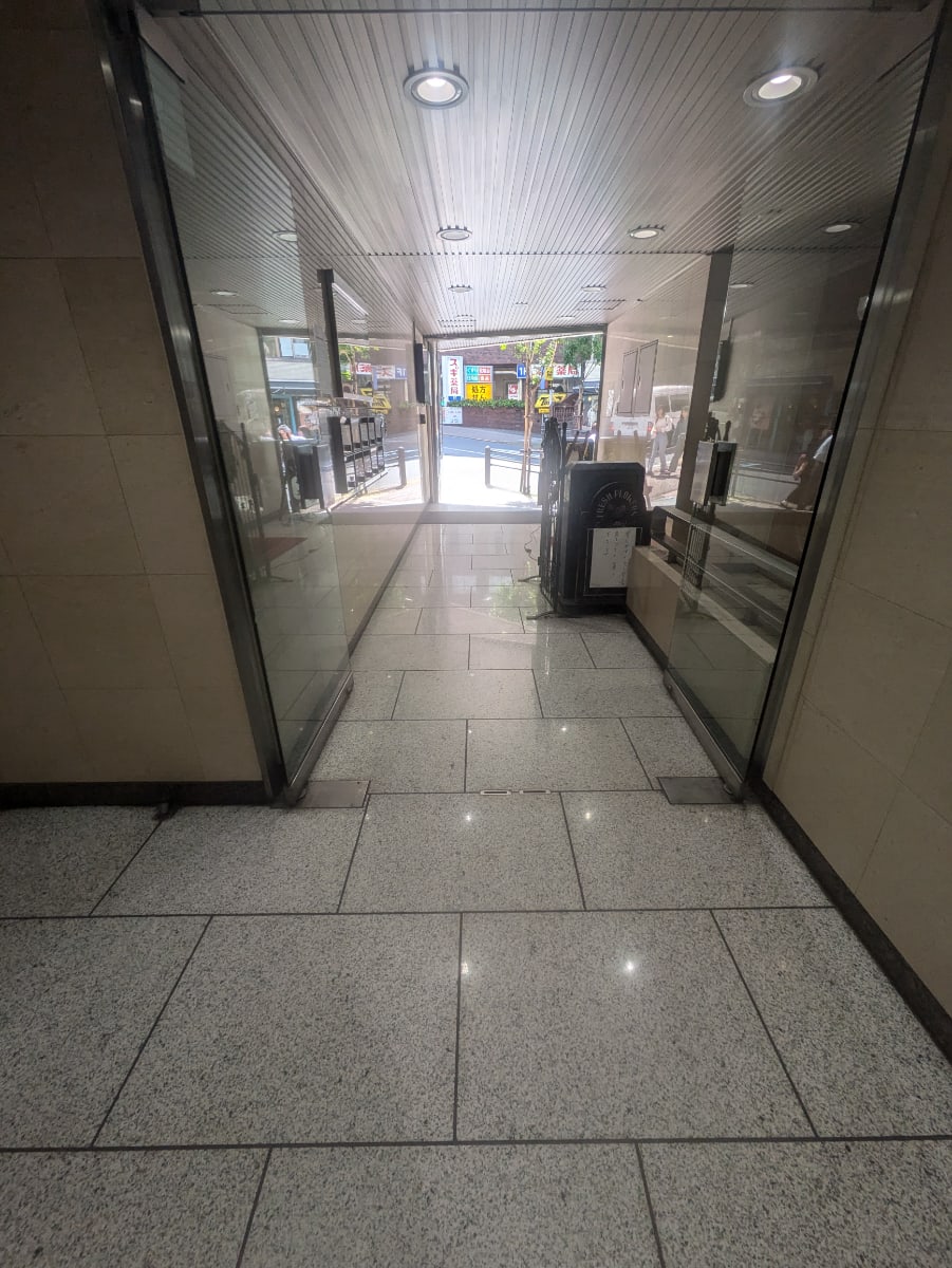 v20250918150711/fresh/building/J00100383585_9