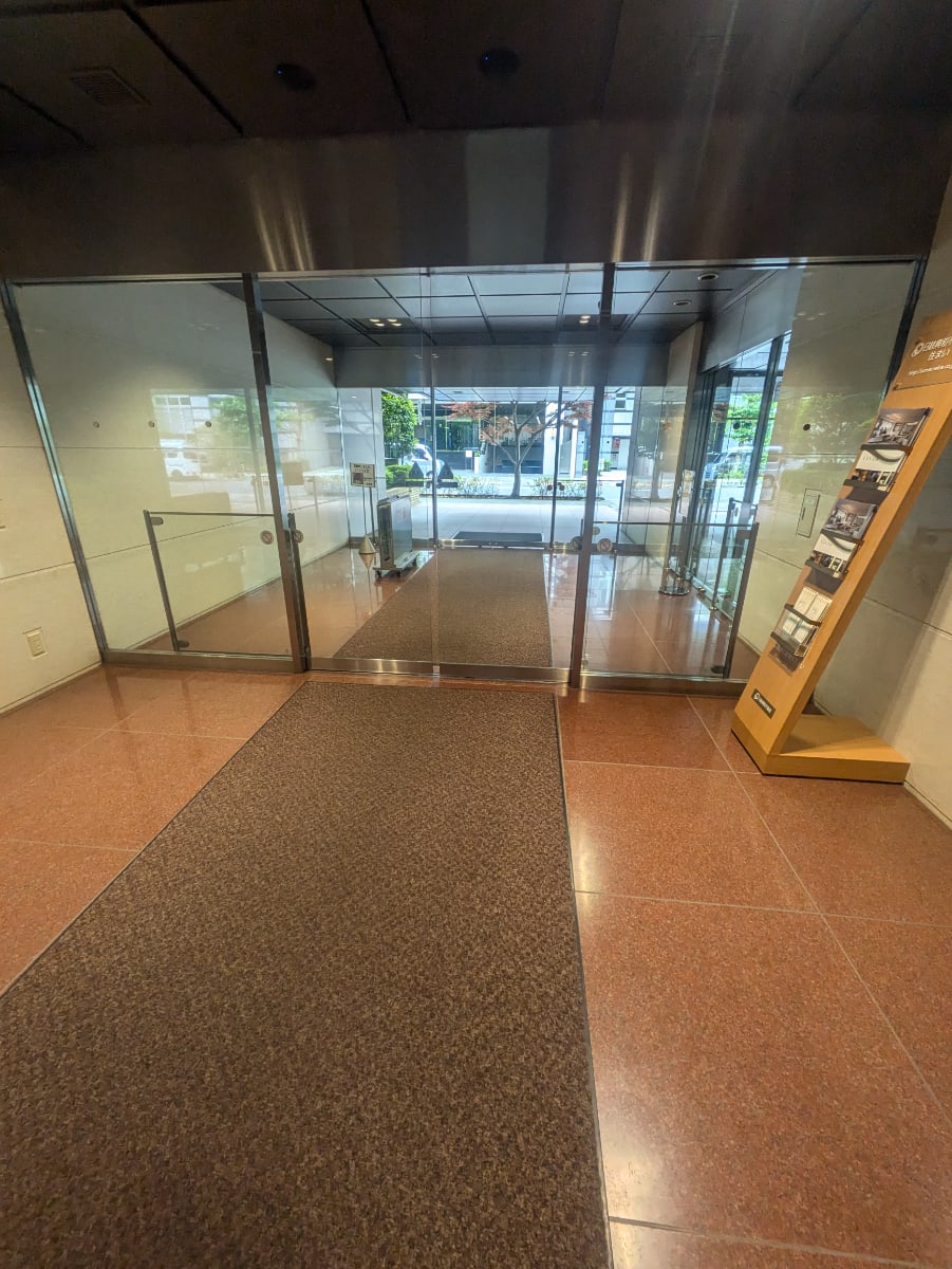 v20250918150711/fresh/building/J00100383606_9