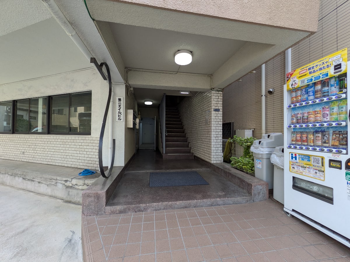 v20250918150711/fresh/building/J00100401806_6