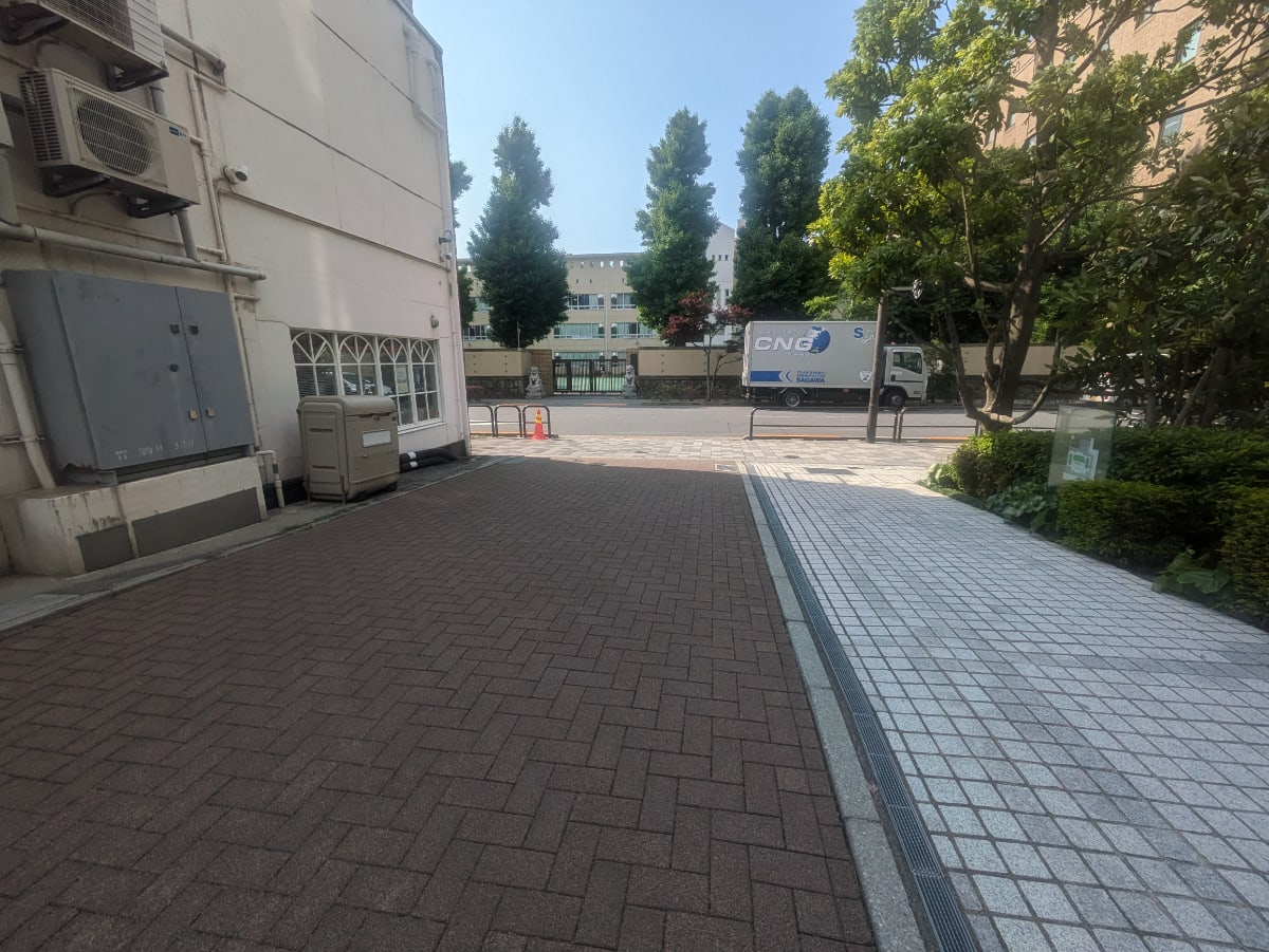 v20250918150711/fresh/building/J00100402477_11