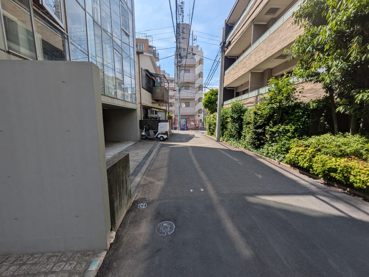 v20250918150711/fresh/building/J00100403720_13