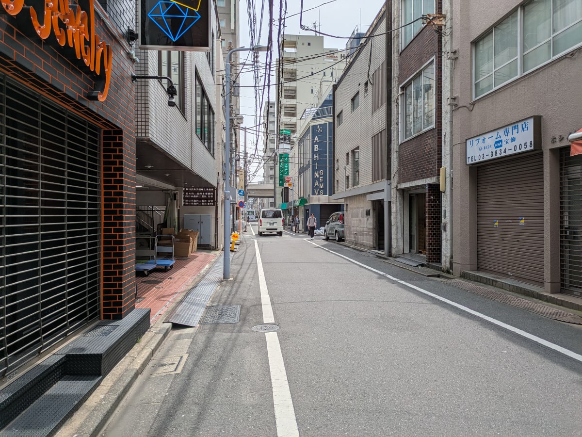 v20250918150711/fresh/building/J00100404712_2