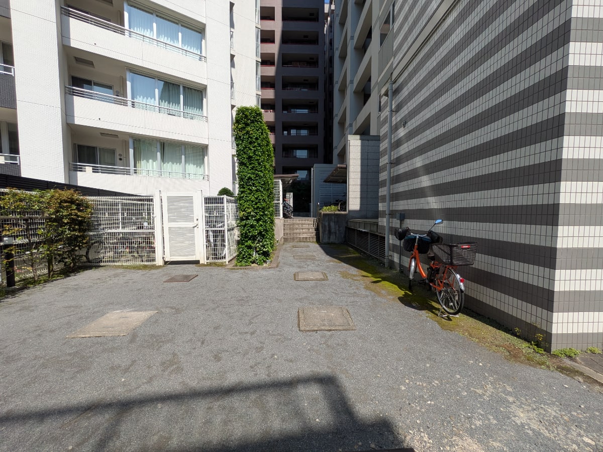 v20250918150711/fresh/building/J00100417723_17