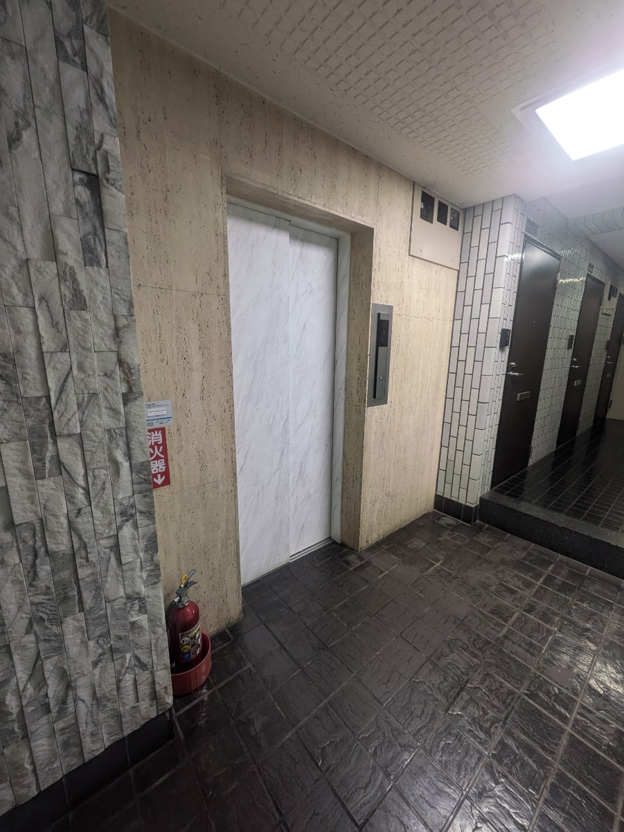 v20250919150704/fresh/building/J00100377015_4