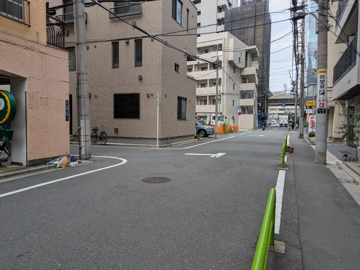 v20250919150704/fresh/building/J00100379223_16