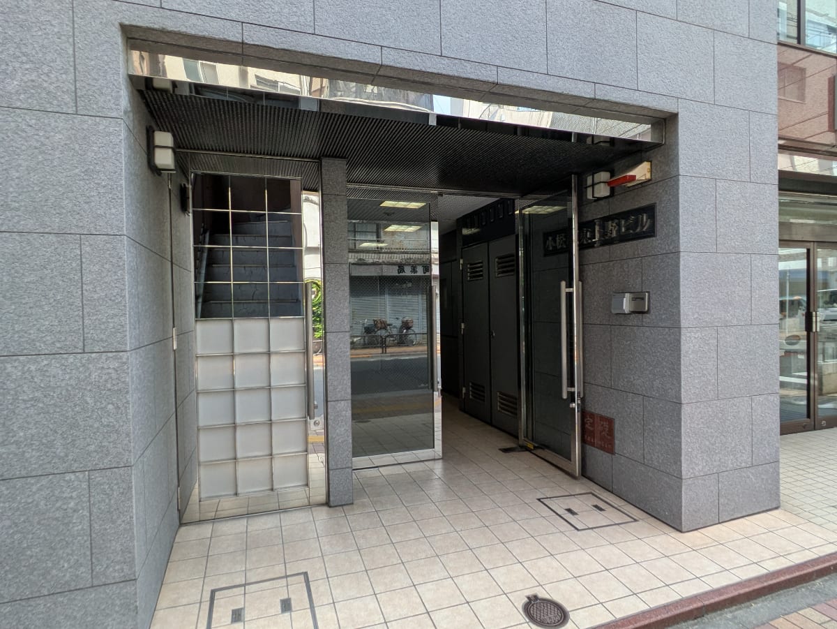 v20250919150704/fresh/building/J00100380721_3