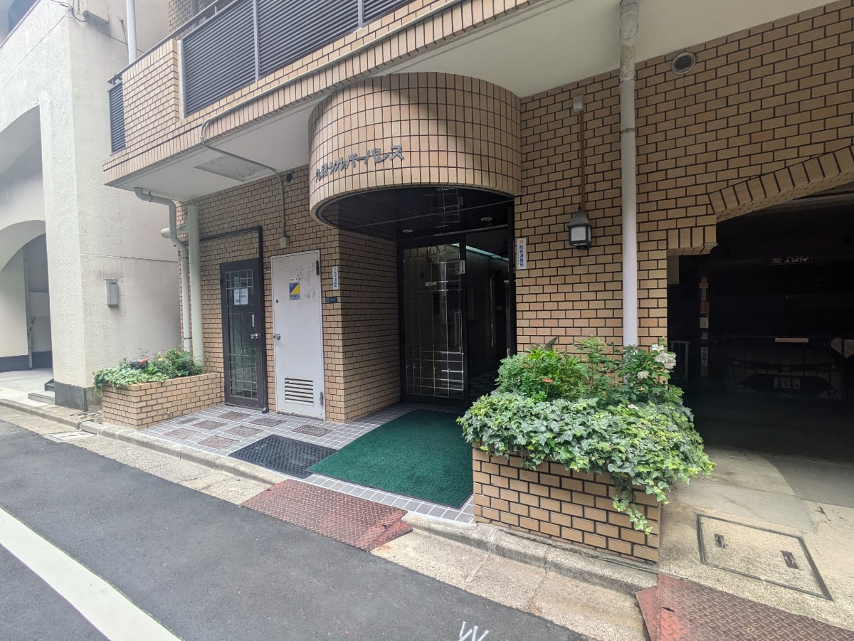v20250919150704/fresh/building/J00100384131_3