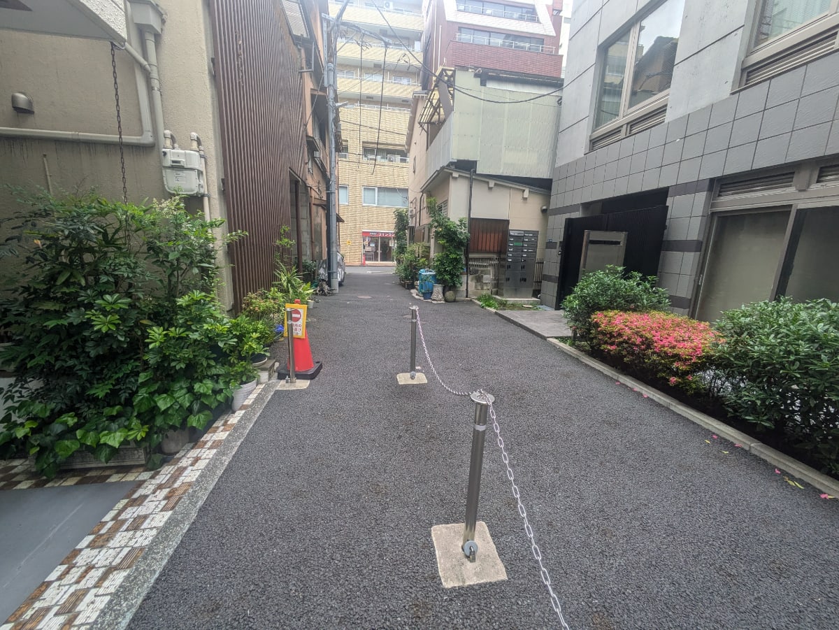 v20250919150704/fresh/building/J00100384143_9