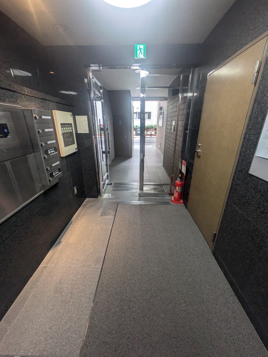 v20250919150704/fresh/building/J00100384174_9