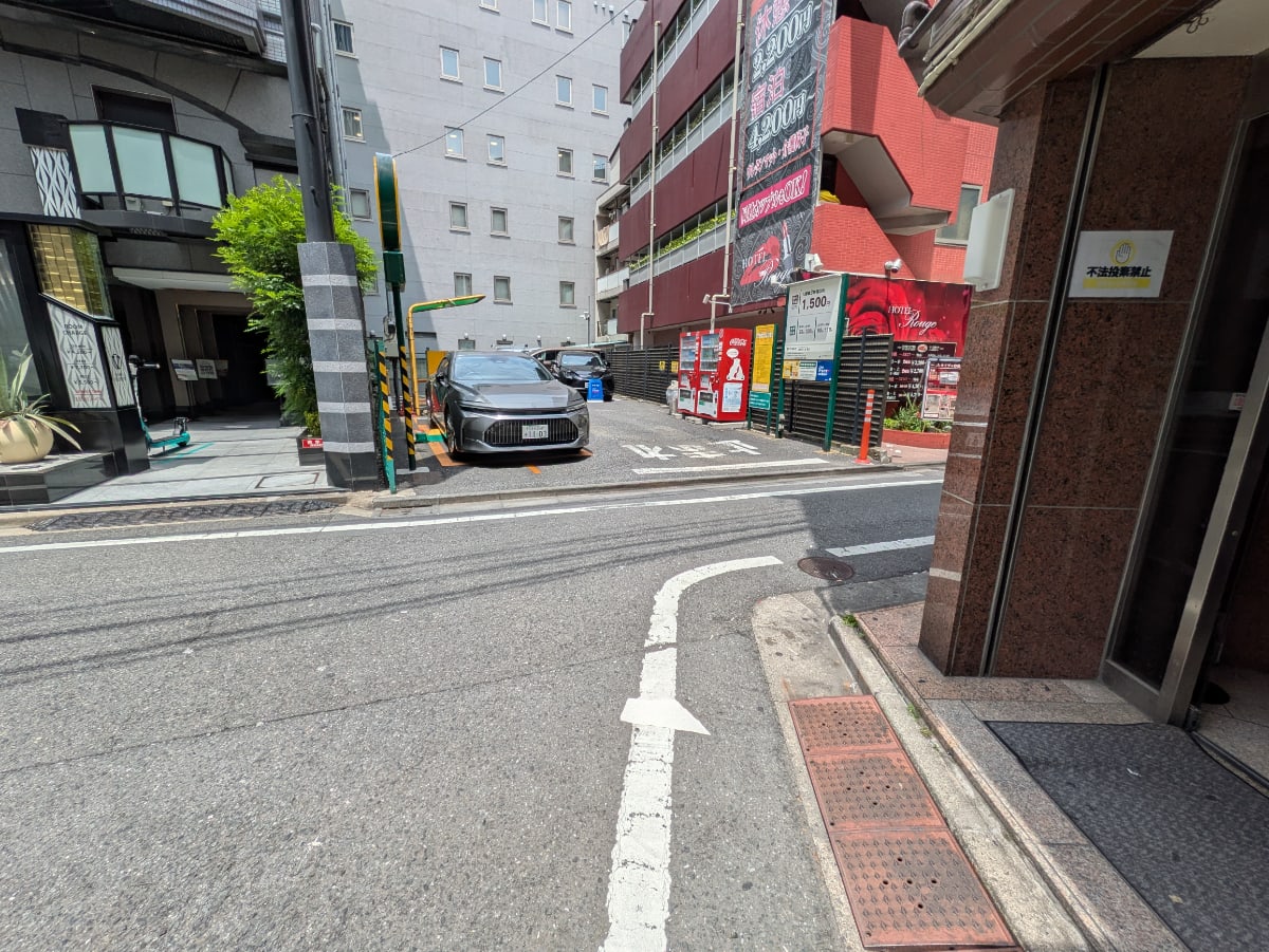 v20250919150704/fresh/building/J00100389035_9
