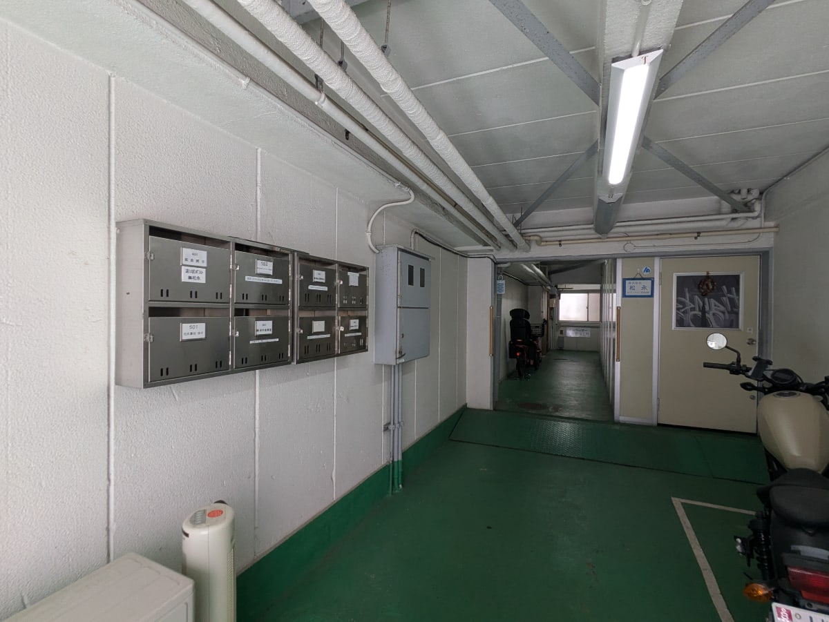v20250919150704/fresh/building/J00100389133_14