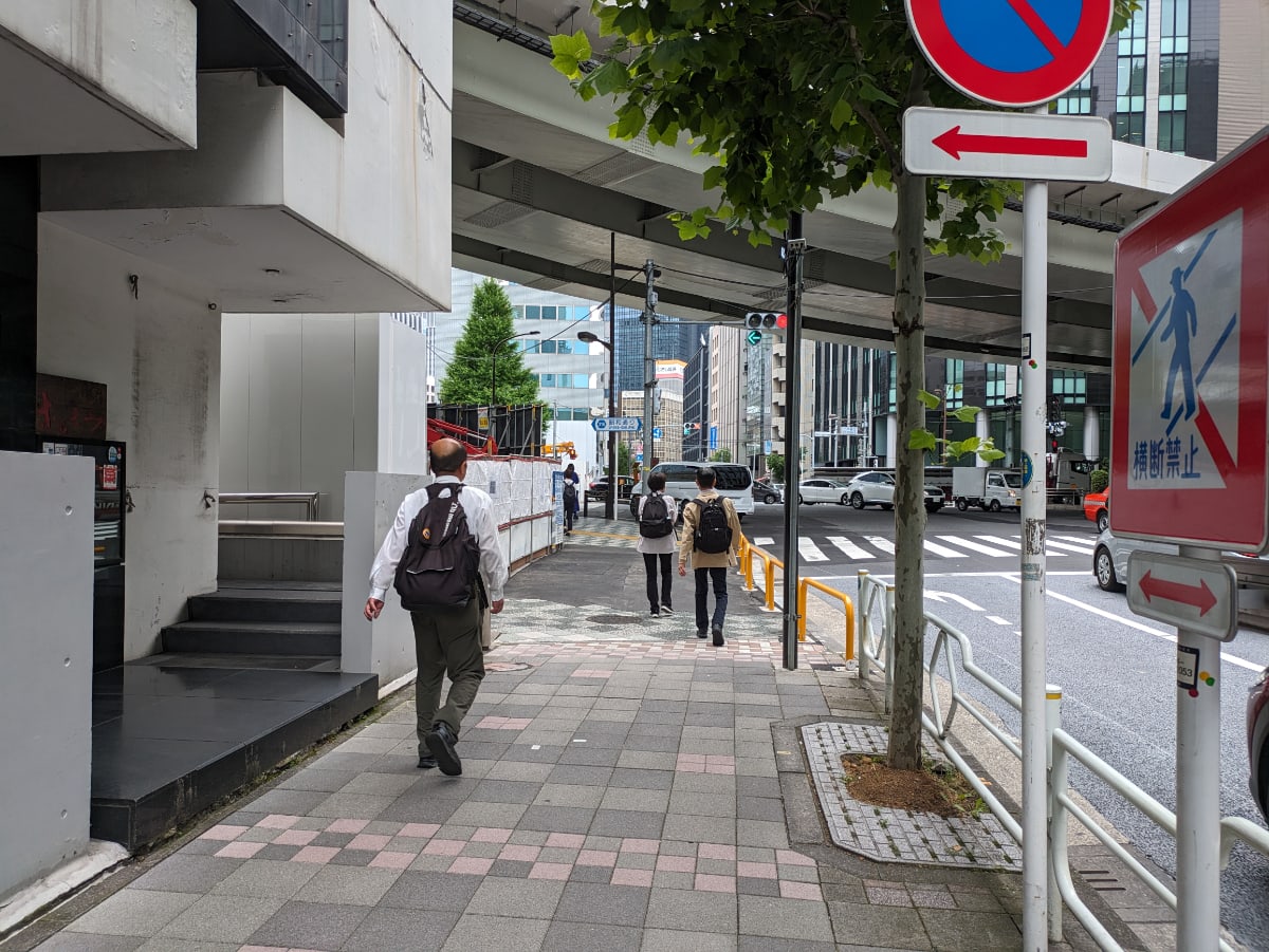 v20250919150704/fresh/building/J00100392525_13