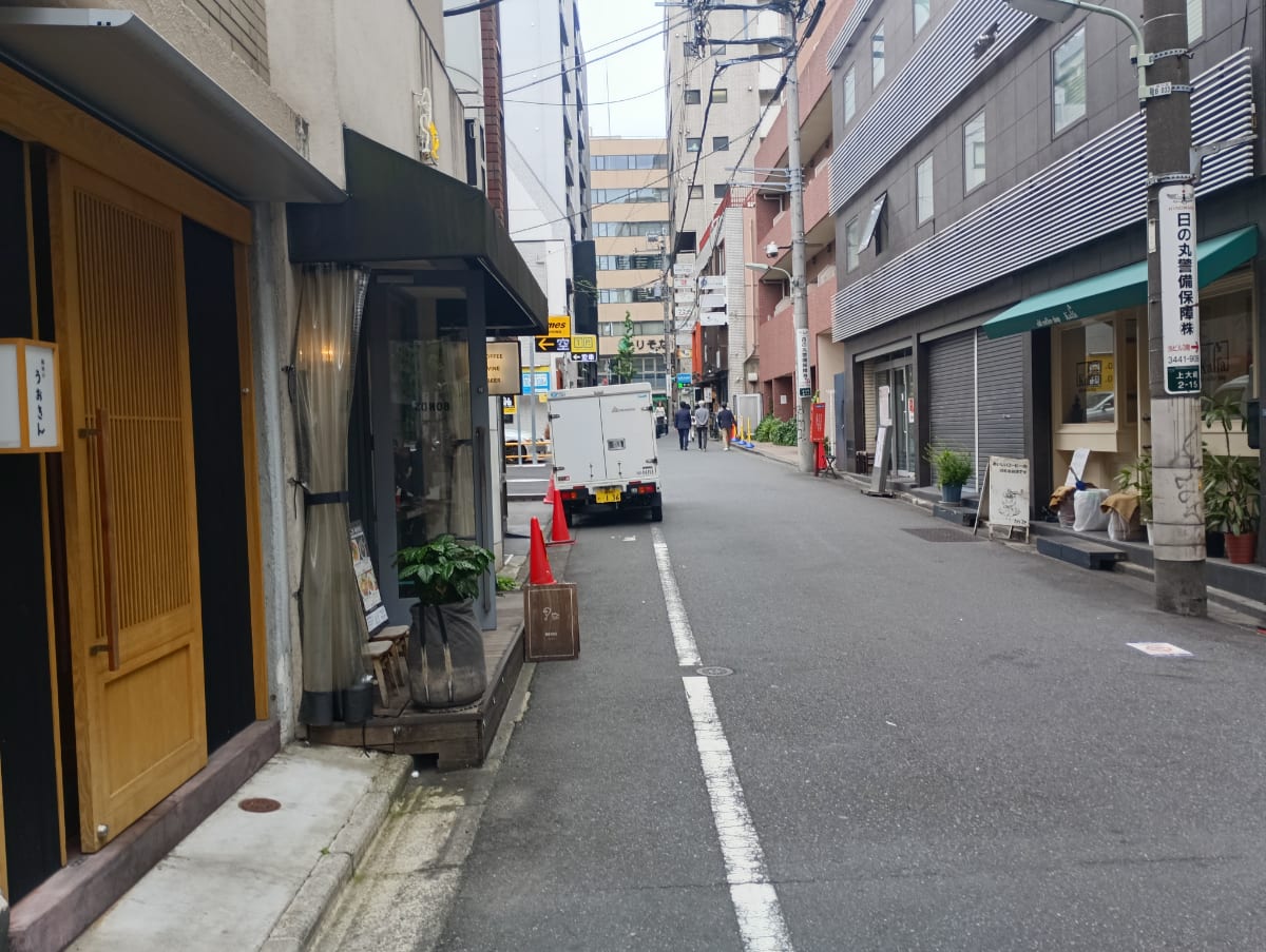 v20250919150704/fresh/building/J00100403293_16