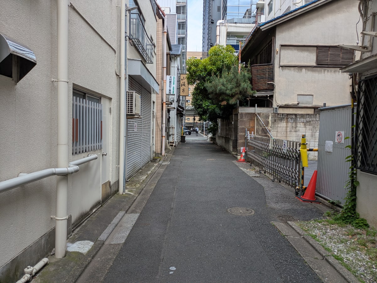 v20250919150704/fresh/building/J00100404033_12