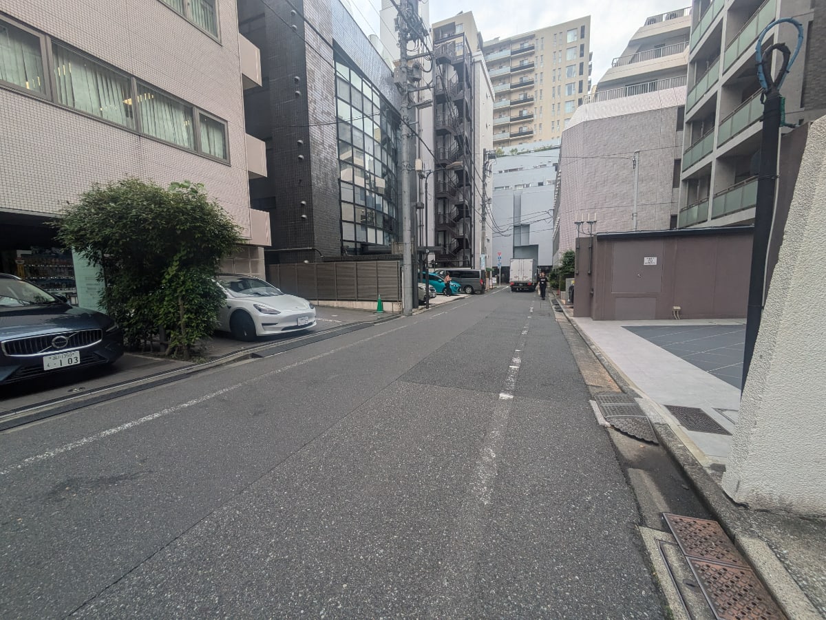 v20250919150704/fresh/building/J00100414975_16