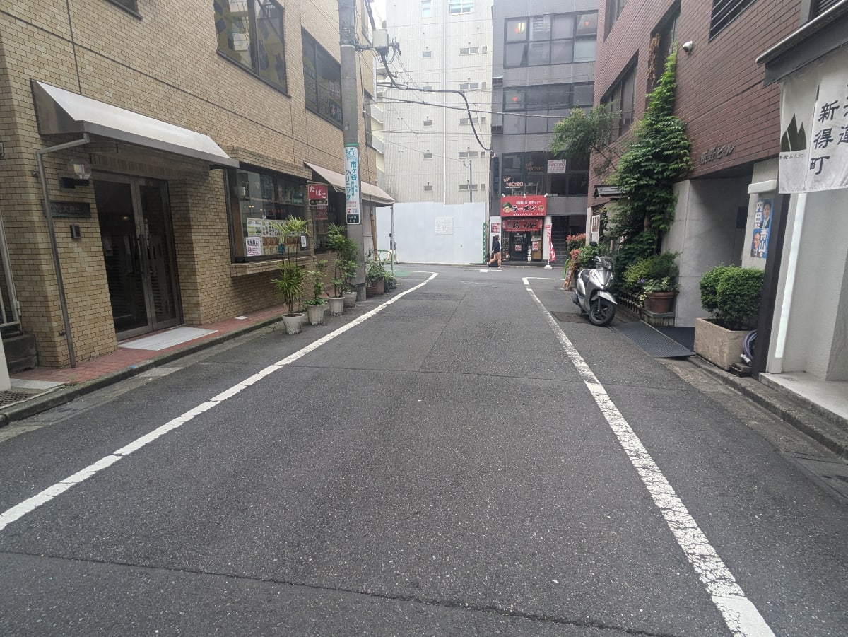 v20250919150704/fresh/building/J00100442063_2