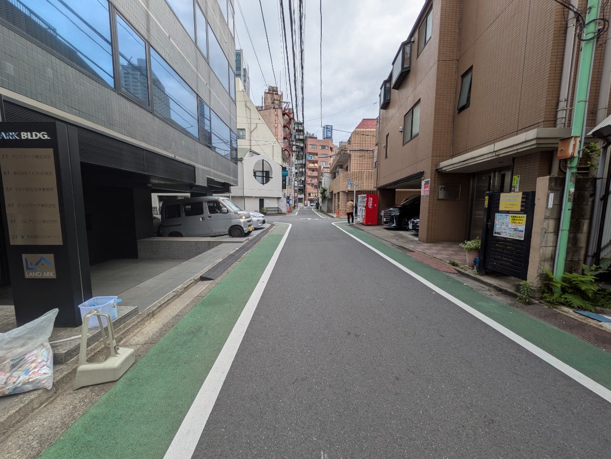 v20250919150704/fresh/building/J00100469793_2