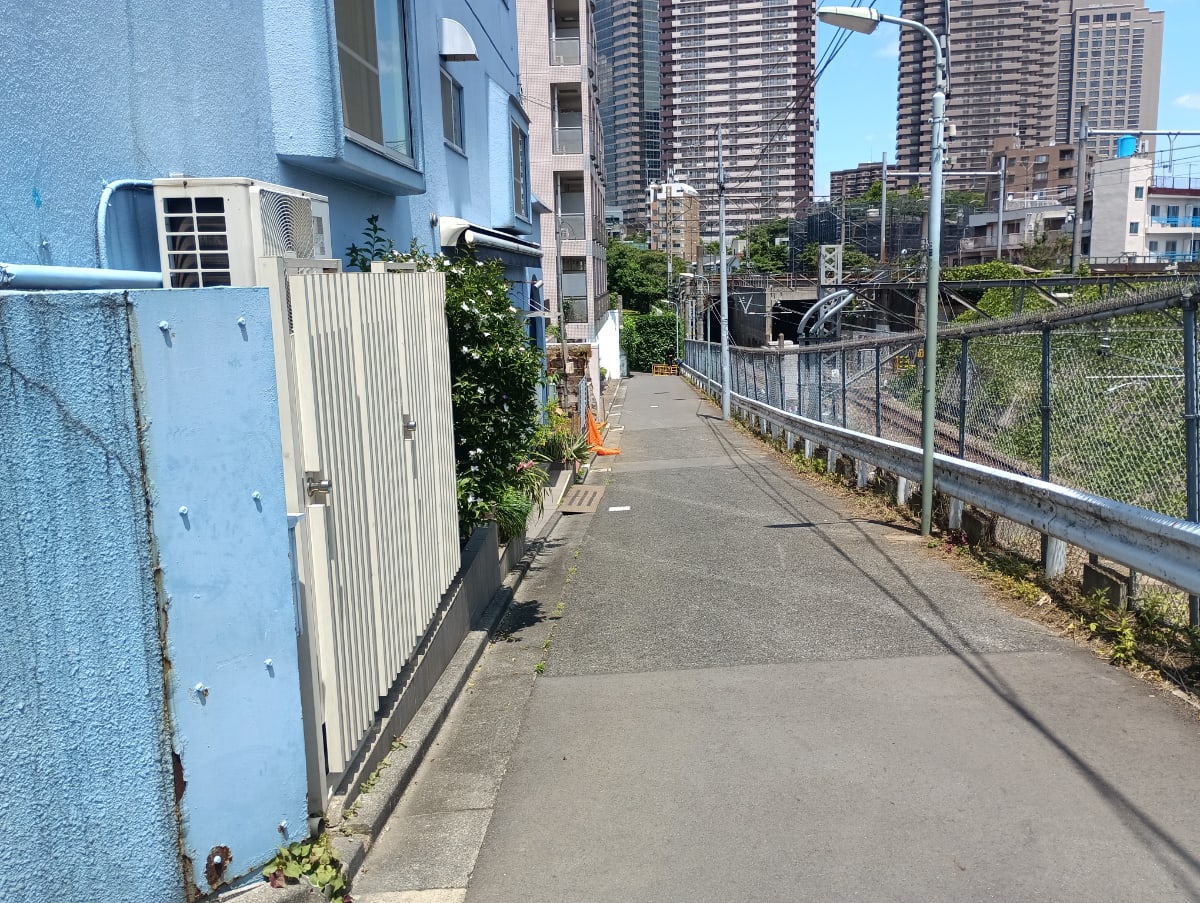 v20250920150703/fresh/building/J00100358763_9