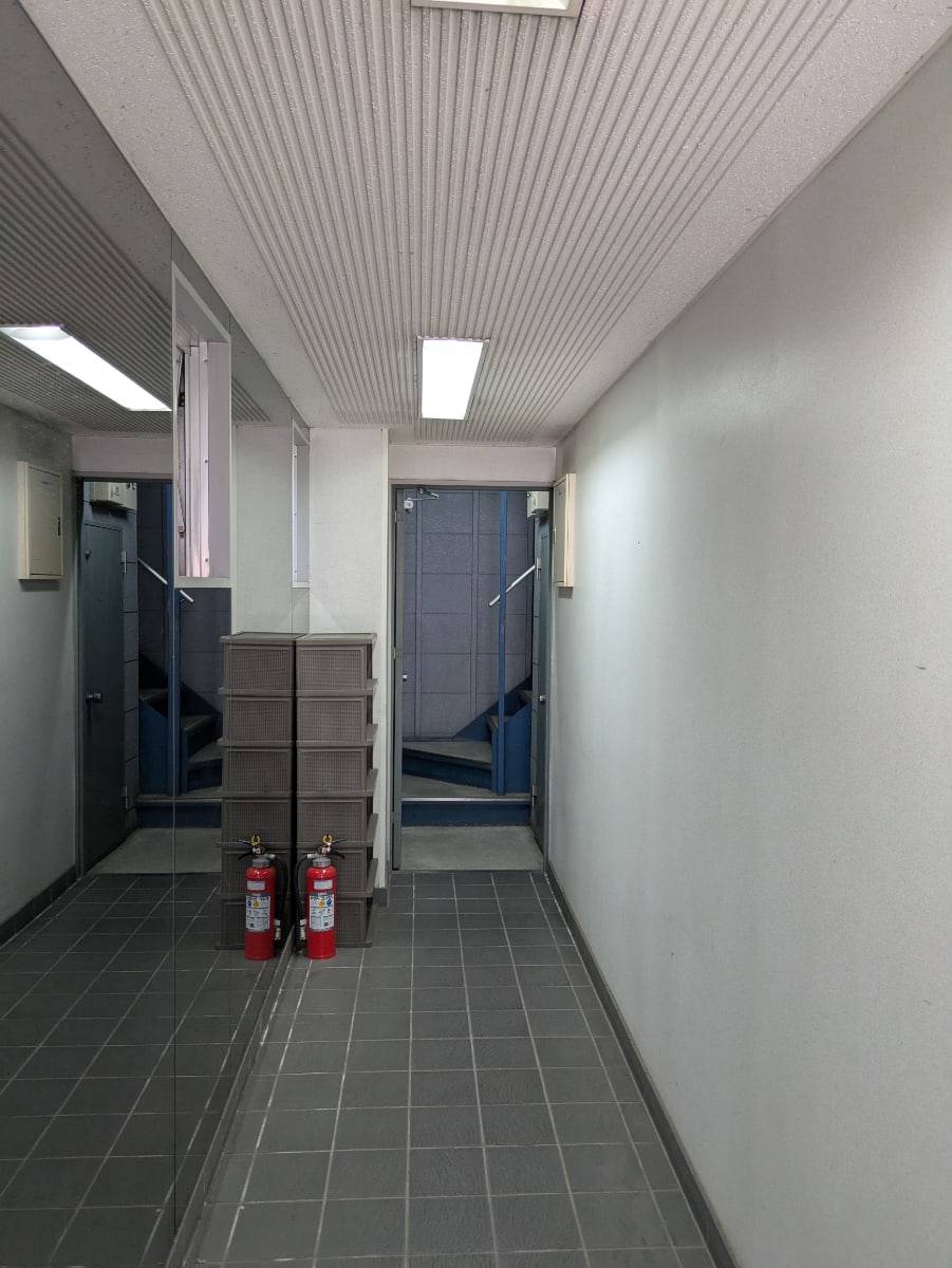 v20250920150703/fresh/building/J00100359901_12