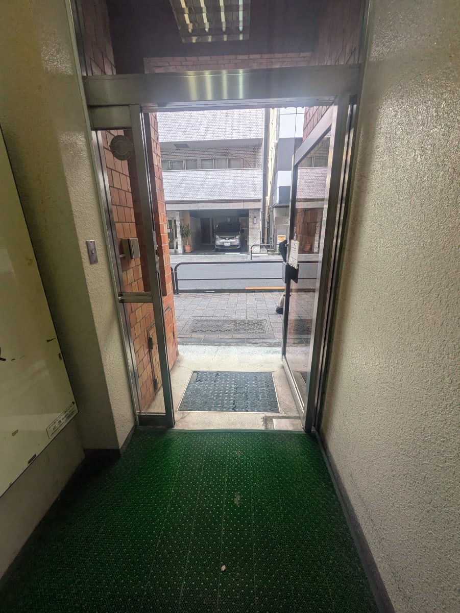 v20250920150703/fresh/building/J00100364303_10