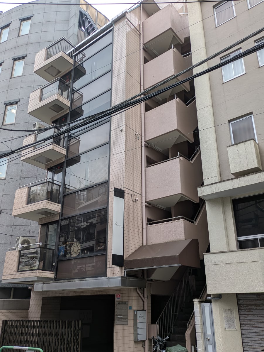 v20250920150703/fresh/building/J00100369785_6