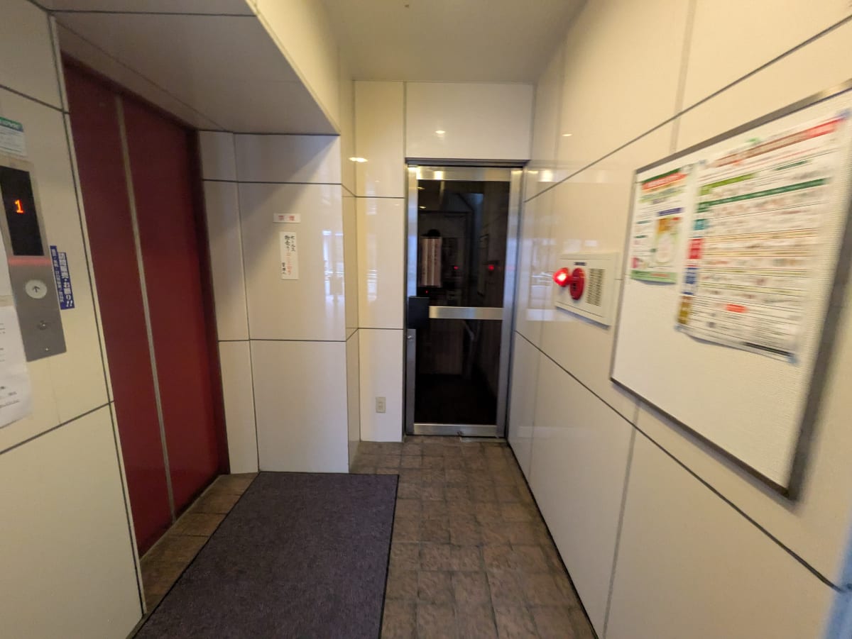 v20250920150703/fresh/building/J00100369785_9