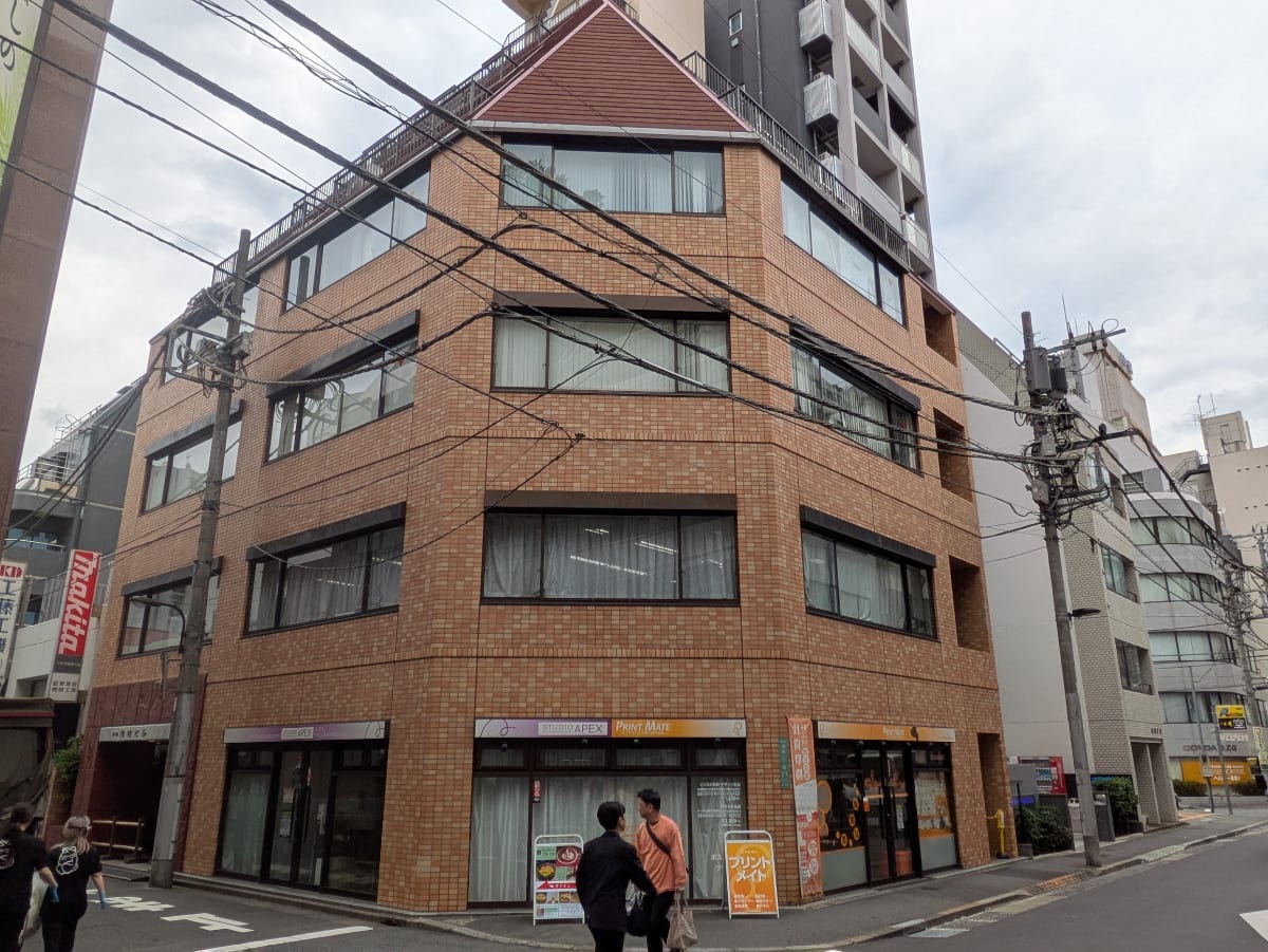 v20250920150703/fresh/building/J00100372695_1