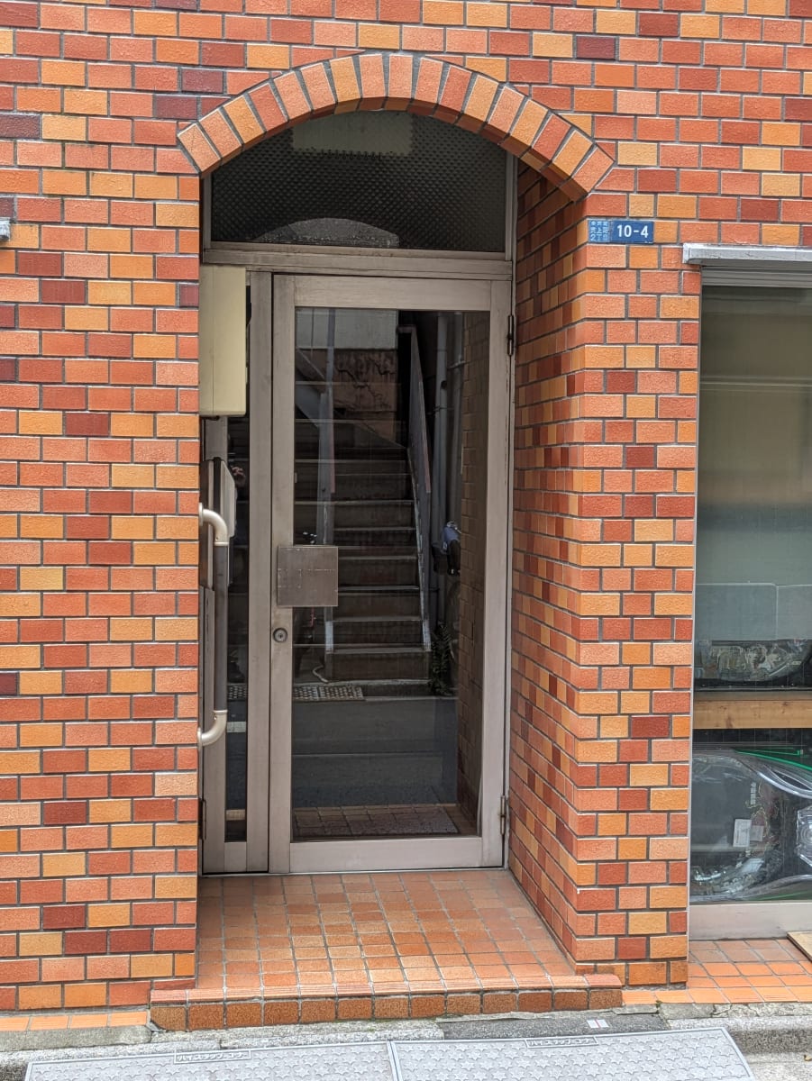 v20250920150703/fresh/building/J00100373408_3