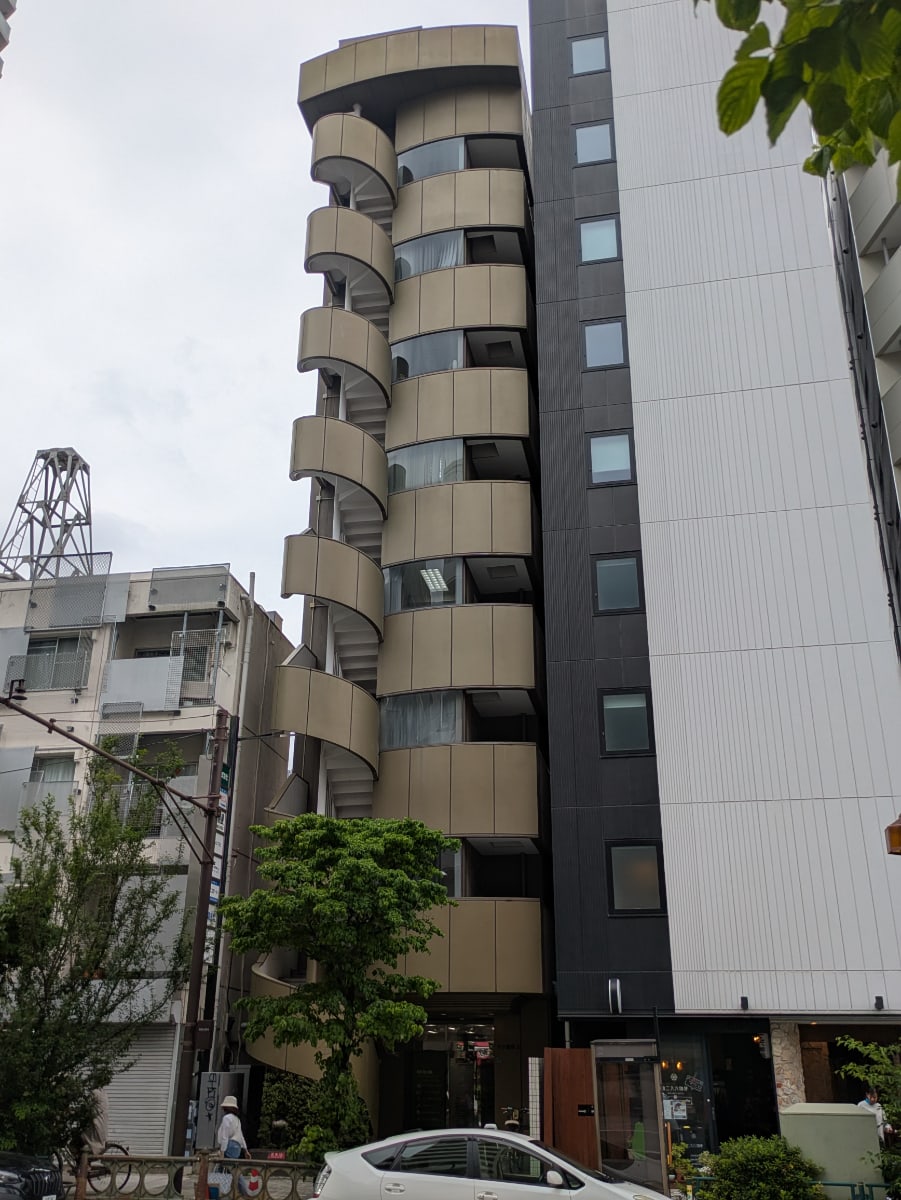 v20250920150703/fresh/building/J00100379941_5