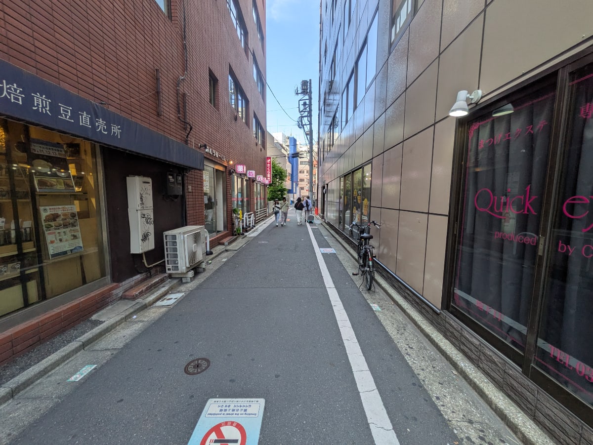 v20250920150703/fresh/building/J00100381322_12